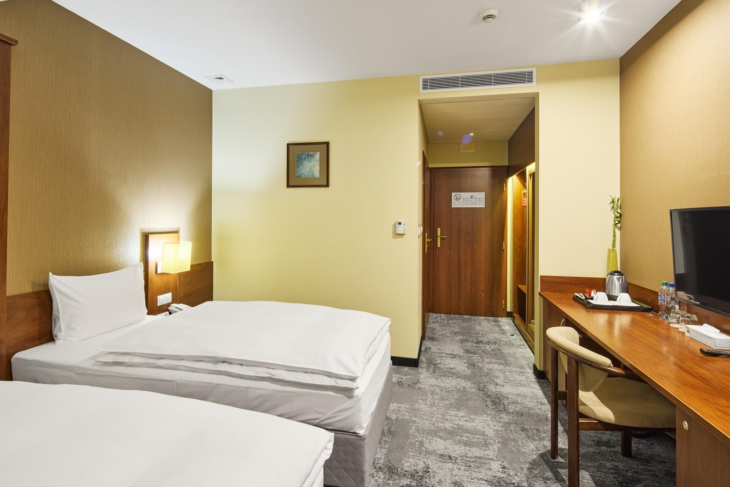 Hotel Na Polboru Sieradz Luaran gambar