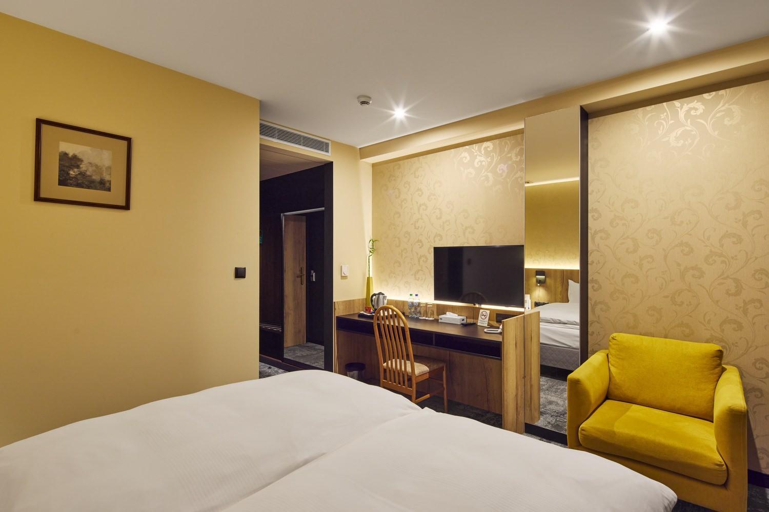 Hotel Na Polboru Sieradz Luaran gambar