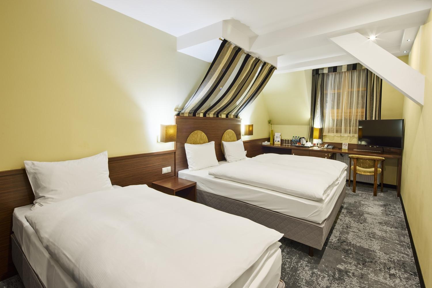 Hotel Na Polboru Sieradz Luaran gambar