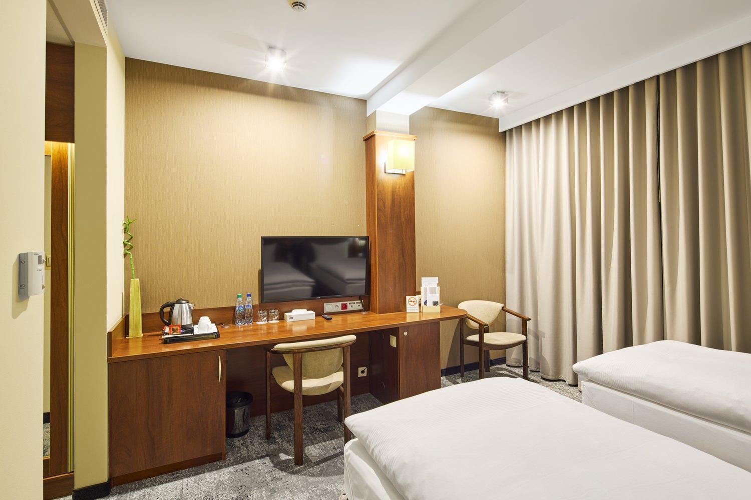 Hotel Na Polboru Sieradz Luaran gambar
