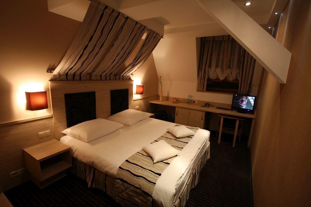 Hotel Na Polboru Sieradz Luaran gambar